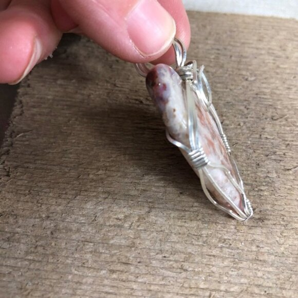 Fossilized Coral Jasper Asymmetrical Heart Necklace Pendant - Picture 3 of 4